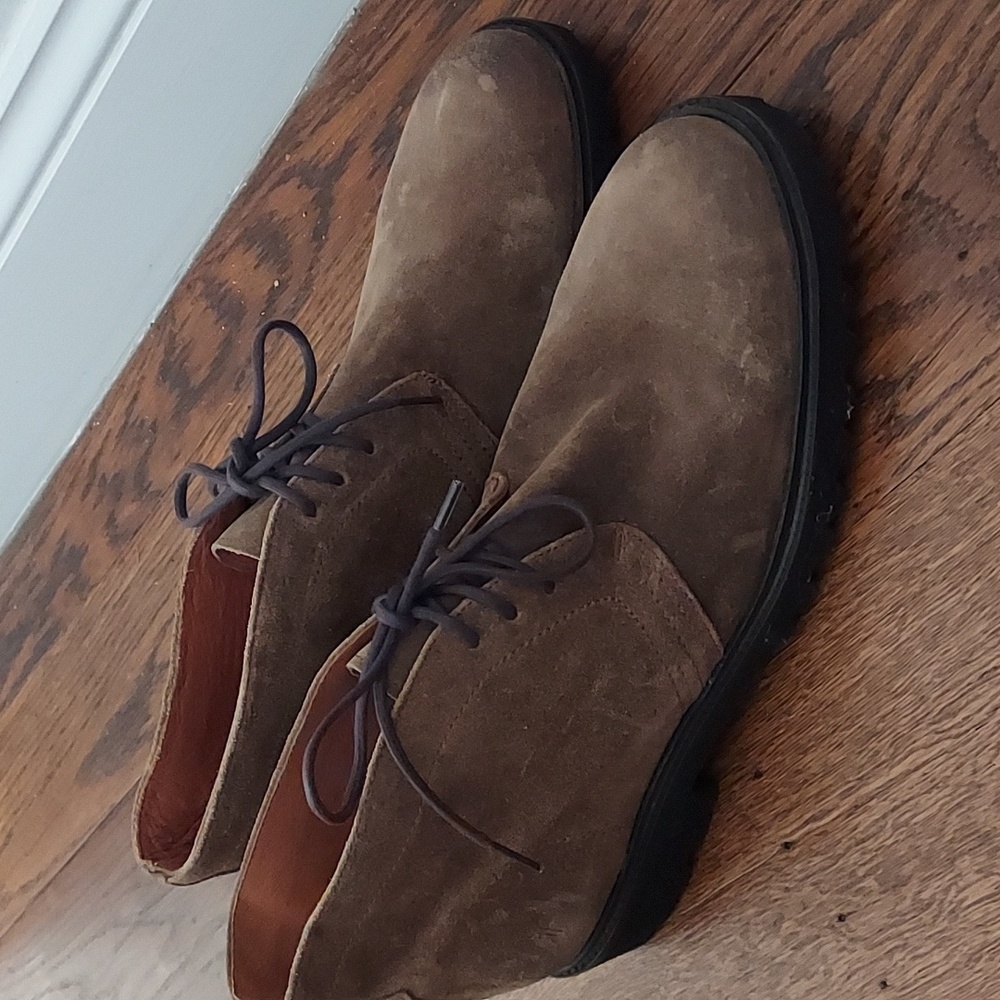 Never Worn FRYE Men's Brown Suede Leather Lace Up Boots Chukka 4001 J17